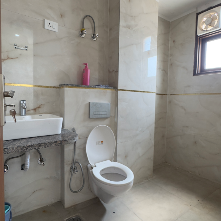 Bathroom, chattarpur 3 Bedroom 1400 Sq.Ft. Builder Floor In Chattarpur Delhi 8972217