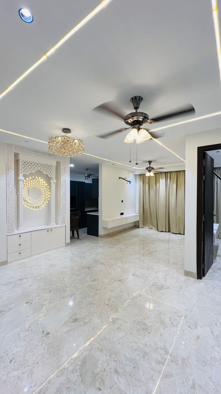 Room, paras-trinity 3 Bedroom 180 Sq.Yd. Builder Floor In Sector 63 Gurgaon 8972039