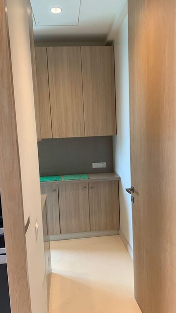 Furnished Amenities in 3 BHK Apartment at Kalpataru Avana, Parel – for Sale