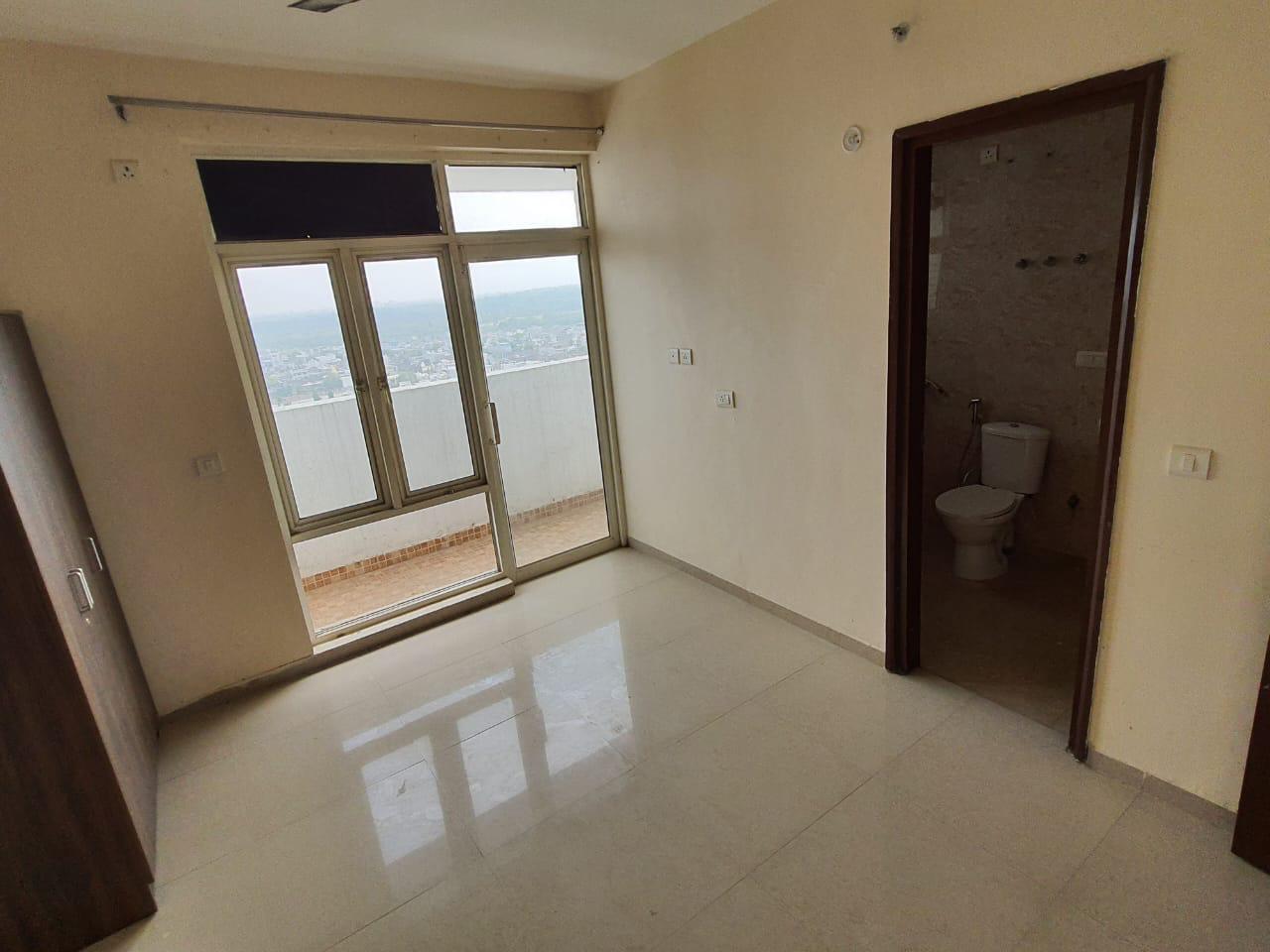 3 BHK Apartment For Rent in Omaxe R2