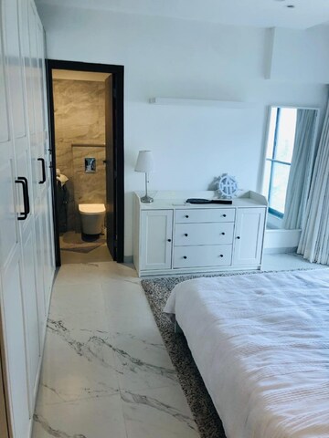 Bedroom in 3 BHK Apartment at Khar West – for Rent