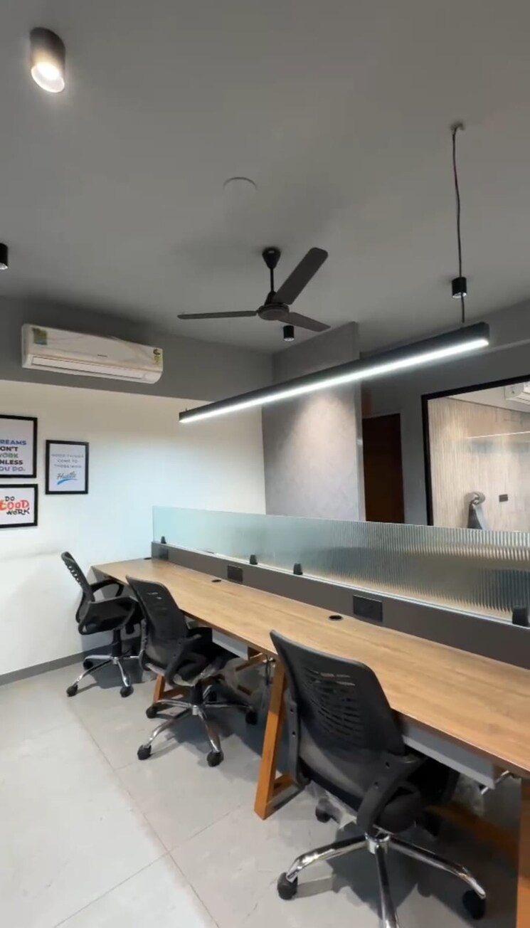 Team Area, gota Commercial Office Space 1087 Sq.Ft. In Gota Ahmedabad 8971989