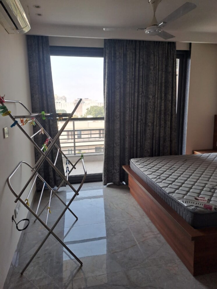 Room, sector 16 3 Bedroom 2800 Sq.Ft. Builder Floor In Sector 16 Panchkula 8972082