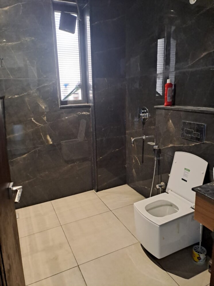 Attached Bathroom, sector 16 3 Bedroom 2800 Sq.Ft. Builder Floor In Sector 16 Panchkula 8972082