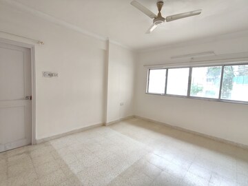 Room in 2 BHK Apartment at Atur Park, Koregaon – for Rent