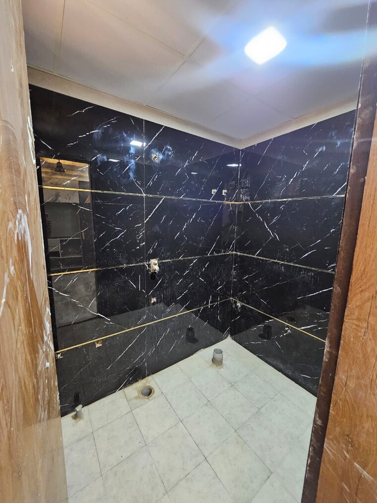 undefined, aimnabad 4 Bedroom 2200 Sq.Ft. Builder Floor In Aimnabad Greater Noida 8972094