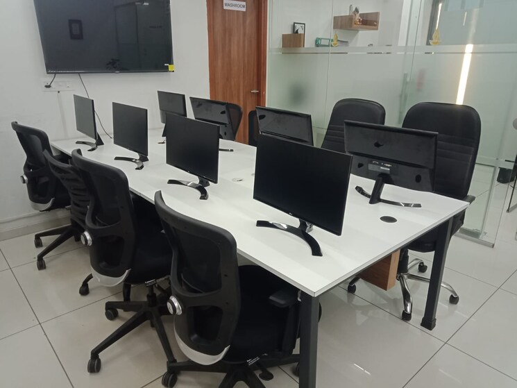 Team Area, gota Commercial Office Space 710 Sq.Ft. In Gota Ahmedabad 8972103