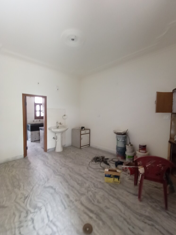 Room, sector 16 2 Bedroom 1800 Sq.Ft. Independent House In Sector 16 Panchkula 8972122