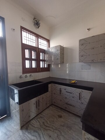 Kitchen in 2 BHK Independent House at Sector 16 – for Rent