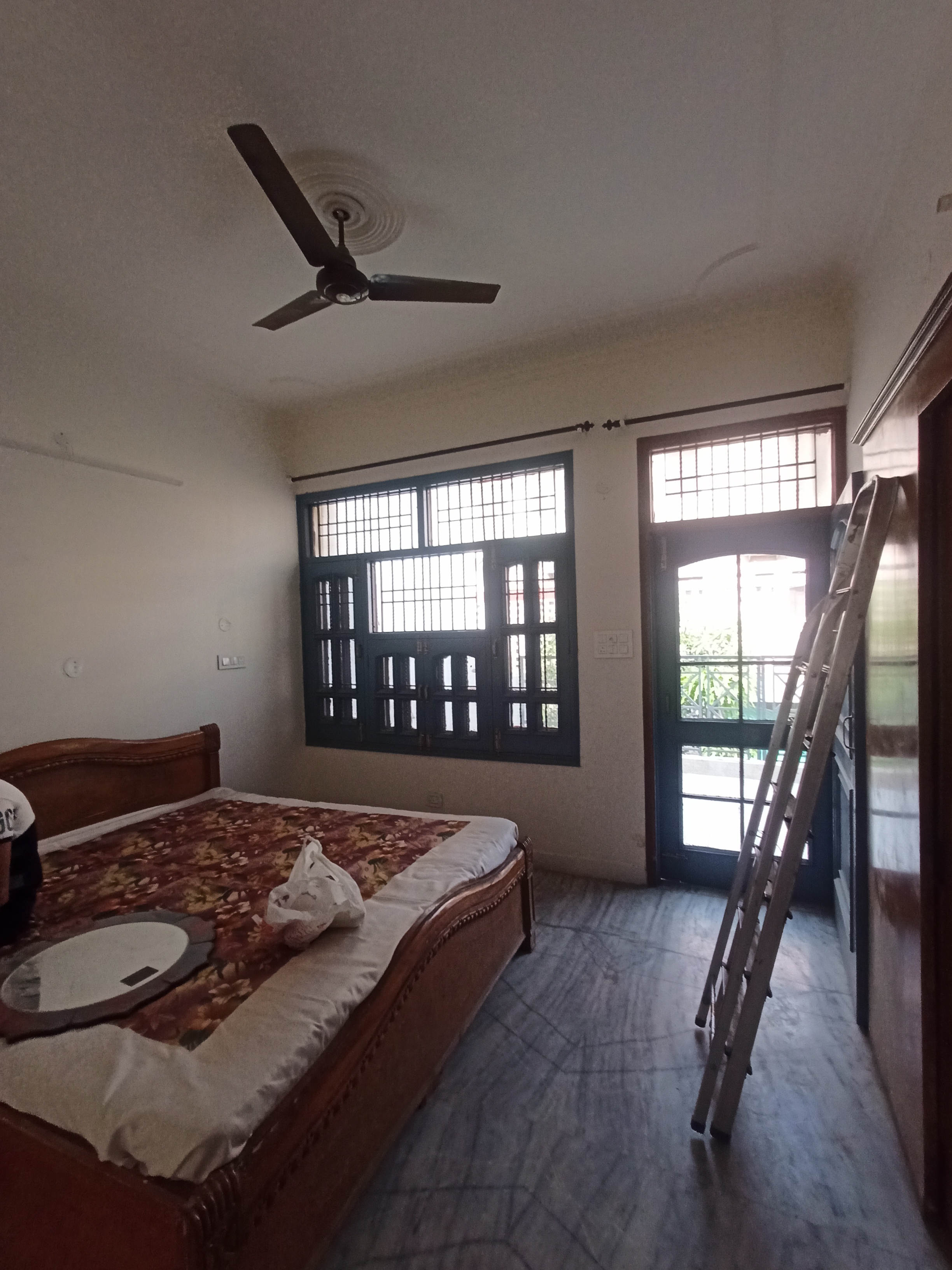 2 BHK Independent House For Rent in Sector 16