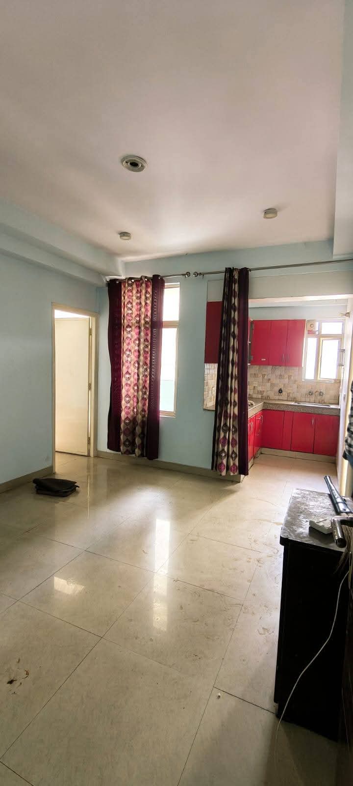 2 BHK Apartment For Rent in Gaur City 2 - 14th Avenue