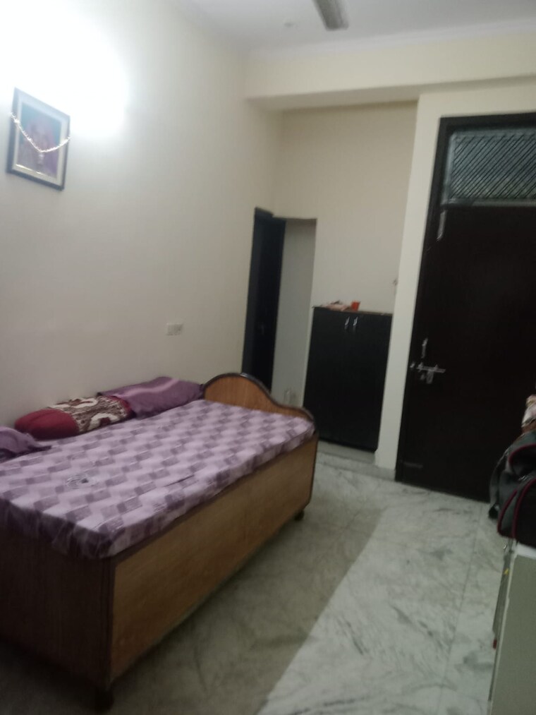Bedroom, shramik-kunj-noida 6+ Bedroom 162 Sq.Yd. Villa In Sector 122 Noida 8972231