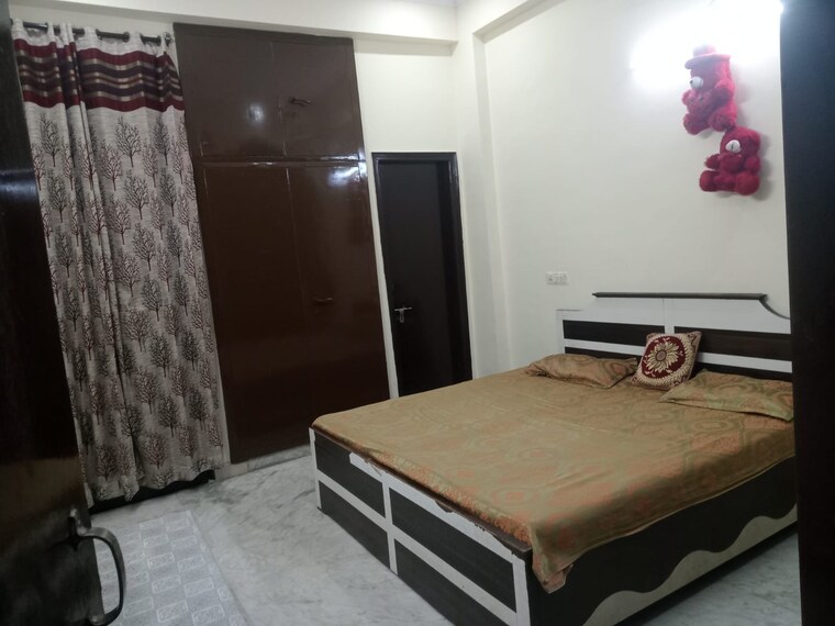 Master Bedroom, shramik-kunj-noida 6+ Bedroom 162 Sq.Yd. Villa In Sector 122 Noida 8972231