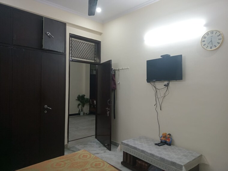 Bedroom, shramik-kunj-noida 6+ Bedroom 162 Sq.Yd. Villa In Sector 122 Noida 8972231