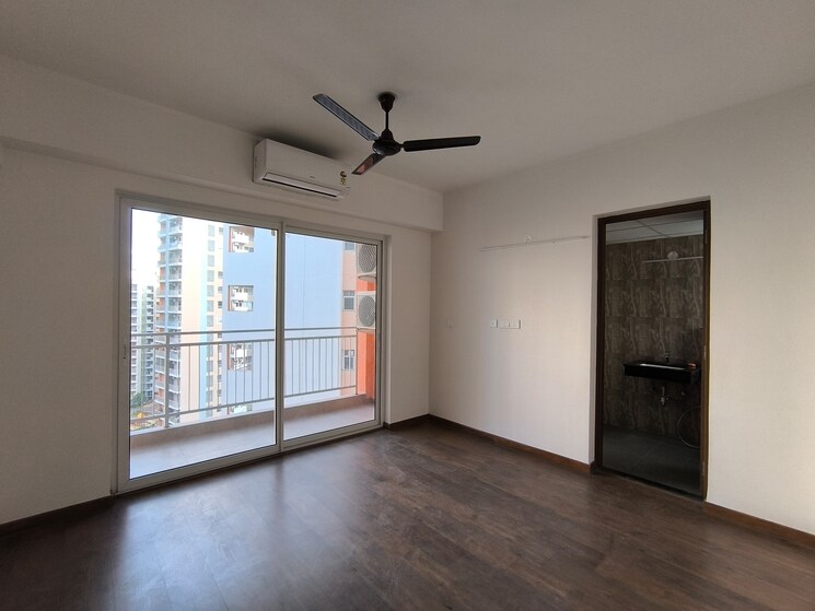 Room, shapoorji-pallonji-joyville-phase-2 3 Bedroom 1852 Sq.Ft. Apartment In Sector 102 Gurgaon 8972302