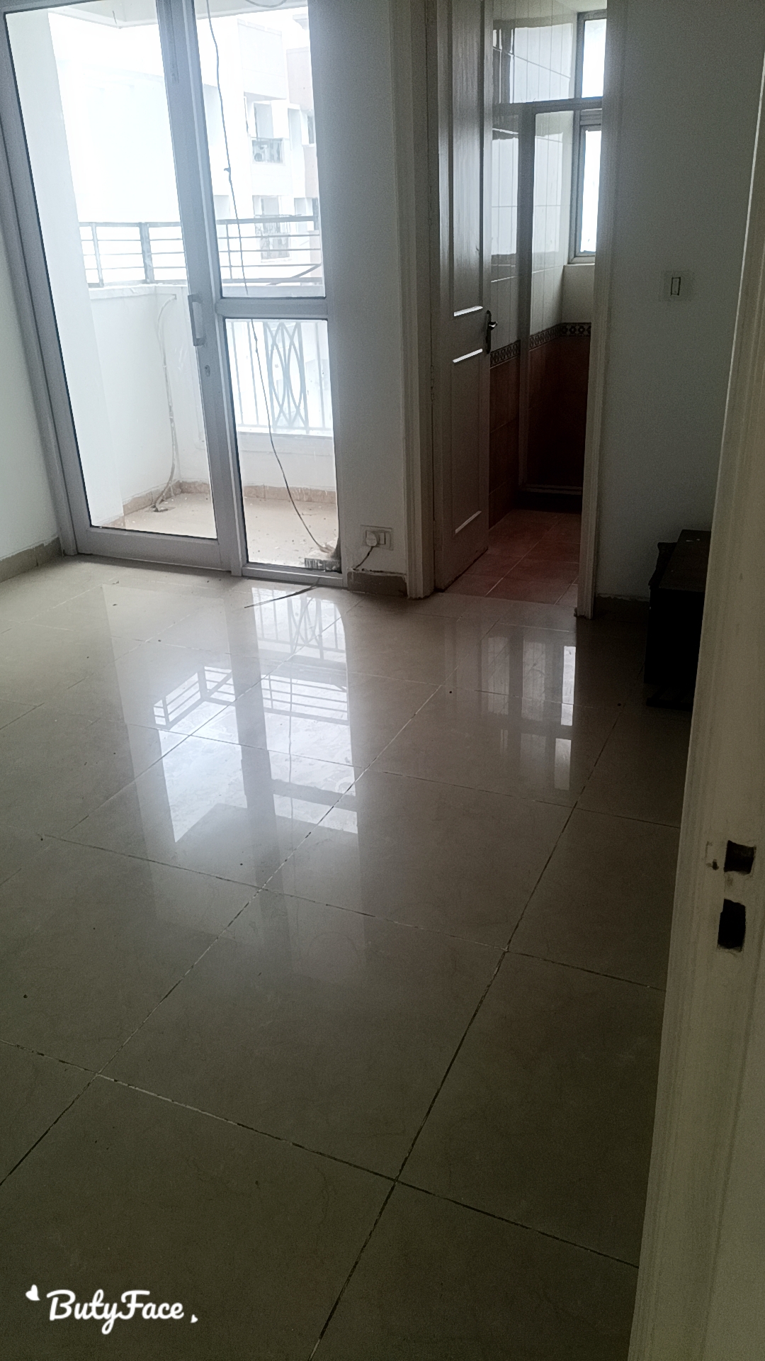 2 BHK Apartment For Rent in Eros Wembley Estate