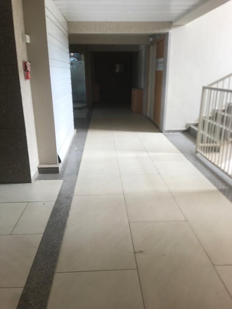 undefined, sola Commercial Office Space 781 Sq.Ft. In Sola Ahmedabad 8972337