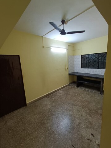 Living Room in 2 BHK Apartment at Mohan Nagar – for Rent