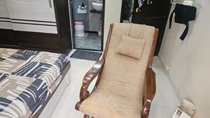 Team Area in 2 BHK Apartment at Gami Reagan, Ghansoli – for Sale