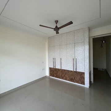 Room in 1 BHK Apartment at AVL 36 Gurgaon, Sector 36a – for Rent