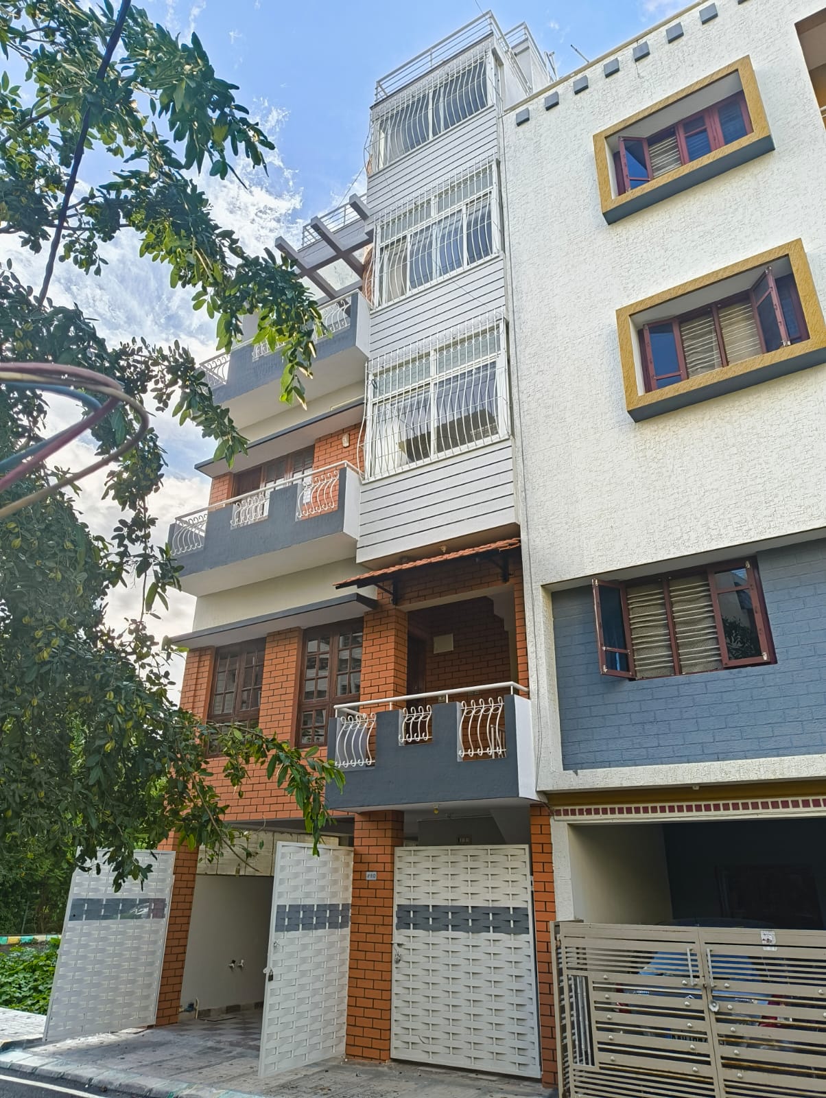 3.5 BHK + Servant Room Villa For Sale in 3bhk Duplex 