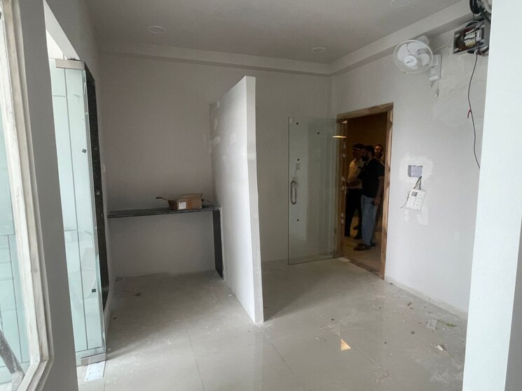 Room, sola Commercial Office Space 722 Sq.Ft. In Sola Ahmedabad 8972380