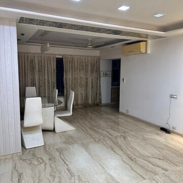 Room in 3 BHK Apartment at Akshay Girikunj, Lohana Colony – for Rent