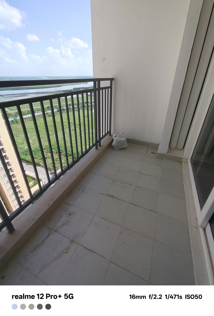 Balcony, eldeco-live-by-the-greens 2 Bedroom 668 Sq.Ft. Apartment In Sector 150 Noida 8972412