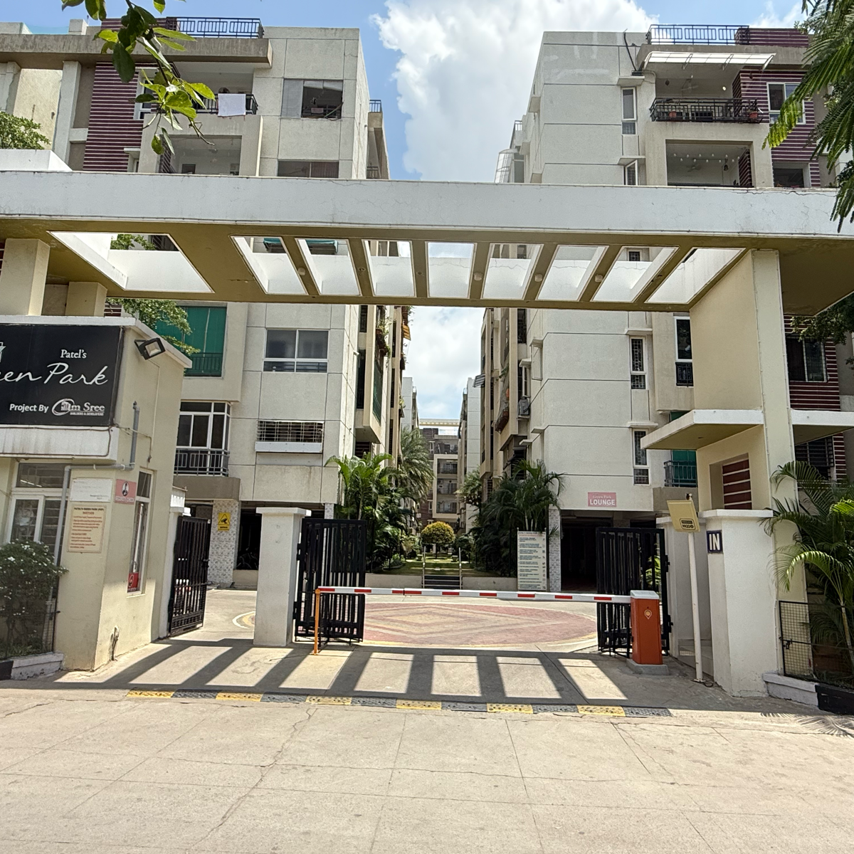 3 BHK + Pooja Room 1520 Sq.Ft. Apartment in Om Sree Patels Green Front