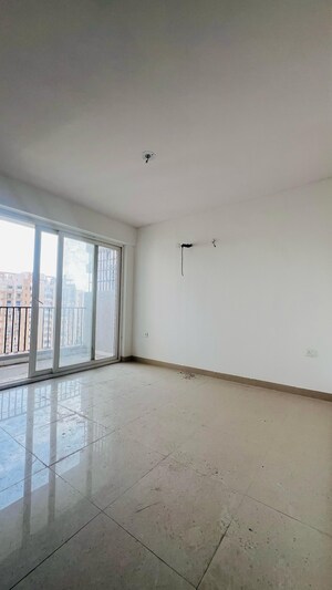 Room in 3 BHK Apartment at Puri Anand Villas Phase II, Sector 81 – for Sale