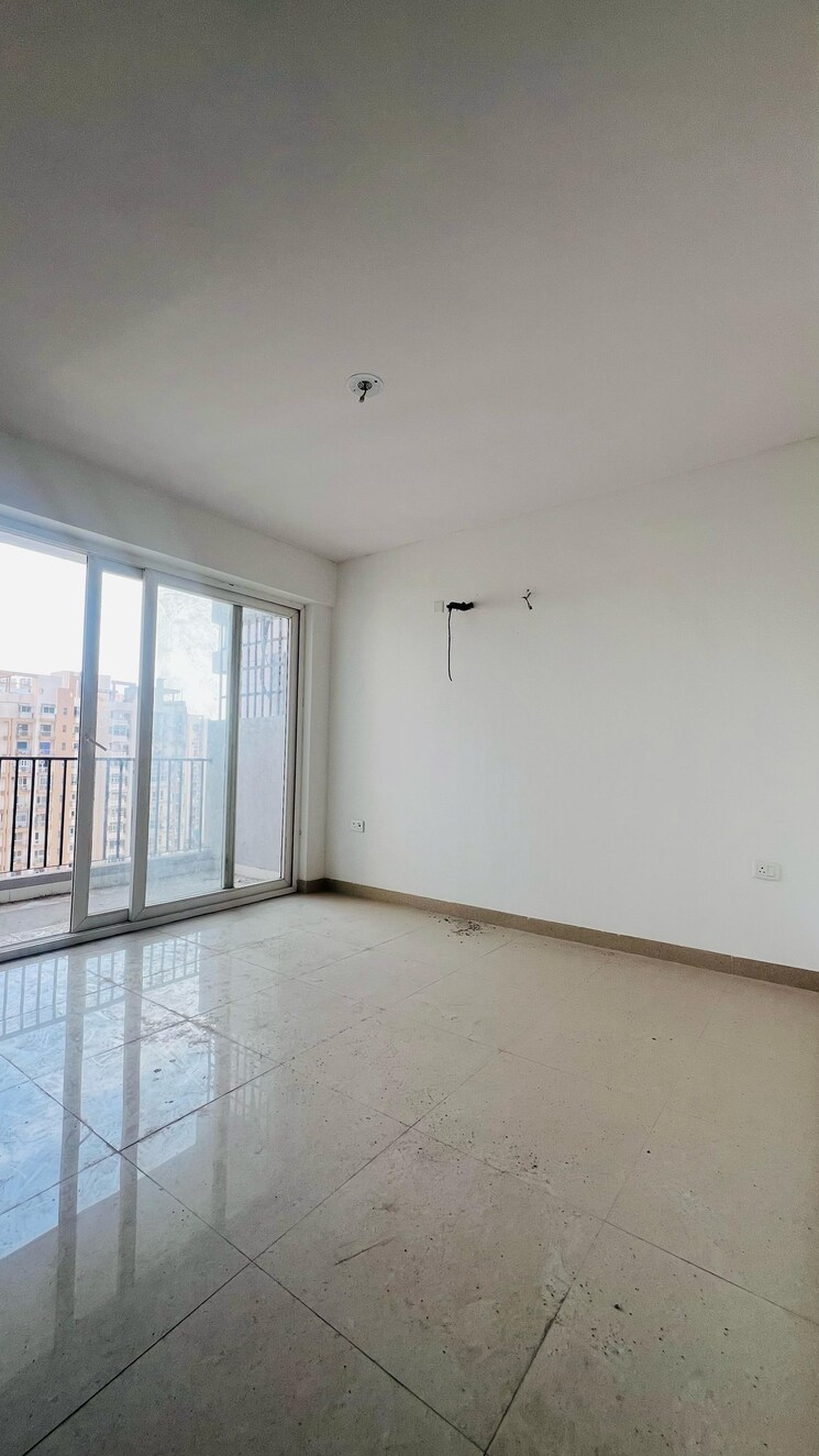 Room, puri-anand-villas-phase-ii 3 Bedroom 1940 Sq.Ft. Apartment In Sector 81 Faridabad 8972453