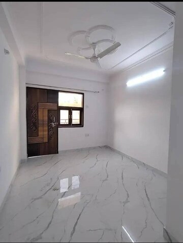 Room in 1 BHK Builder Floor at Saket – for Rent