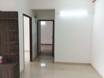 Room in 2 BHK Apartment at Ace Divino, Sector 1 Greater Noida – for Rent