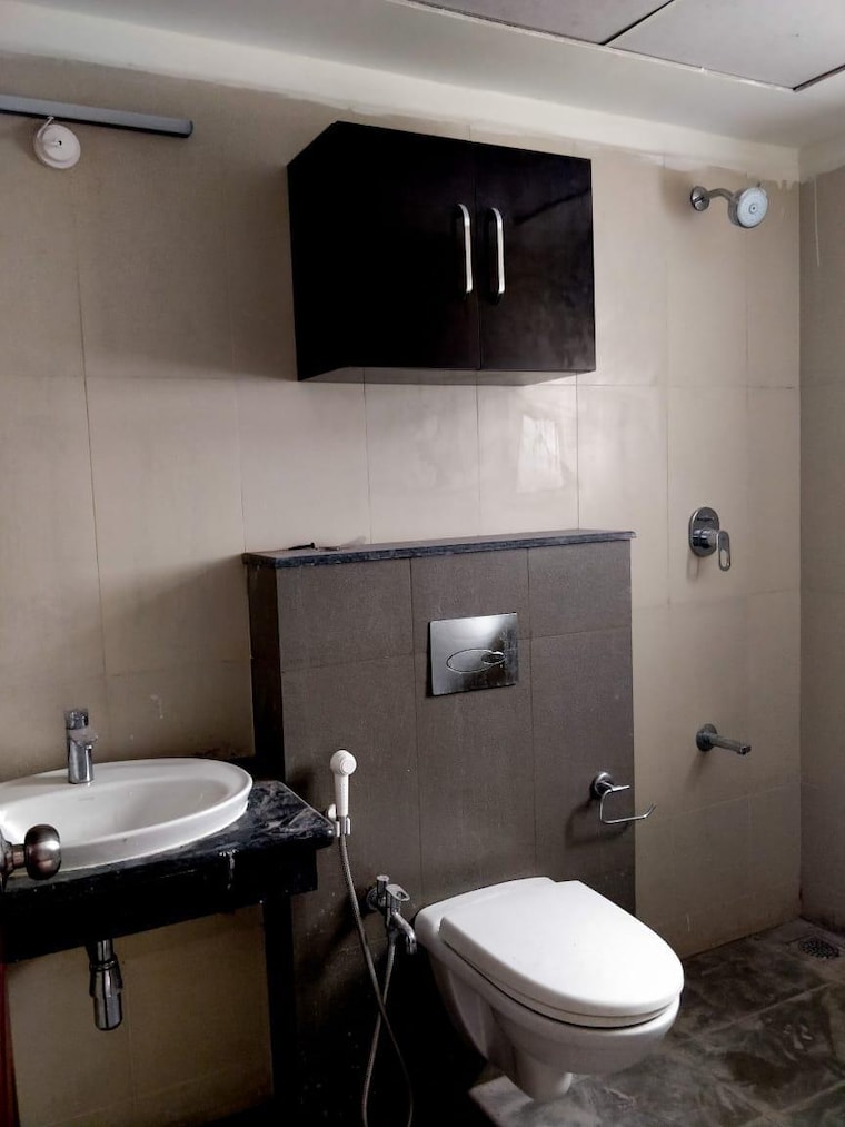 Bathroom, mahindra-ashvita 3 Bedroom 1636 Sq.Ft. Apartment In Kukatpally Hyderabad 8972543