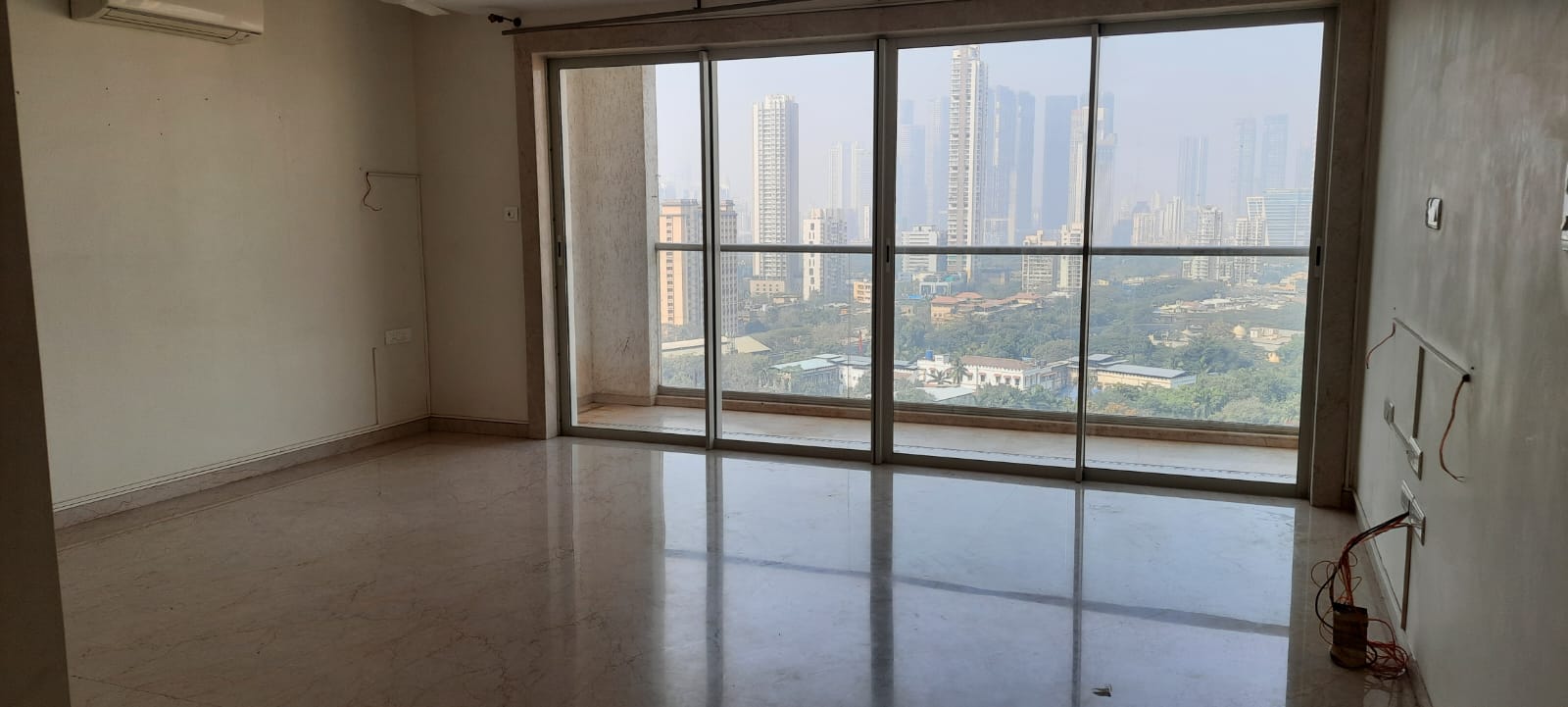 3 BHK + Pooja Room,Servant Room Apartment For Rent in Piramal Mahalaxmi