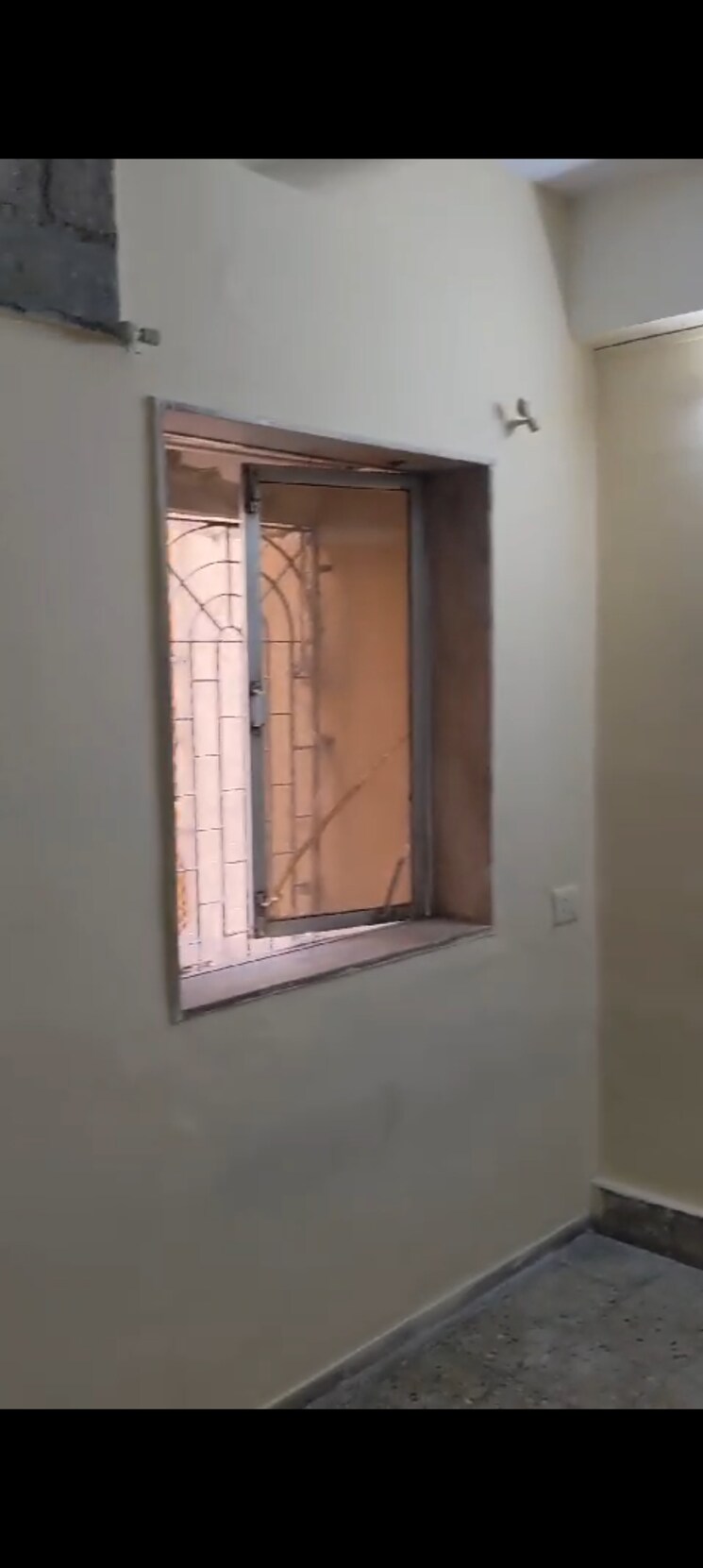 Room, samrat-chs-kurla-east 1 Bedroom 330 Sq.Ft. Apartment In Kurla East Mumbai 8972582