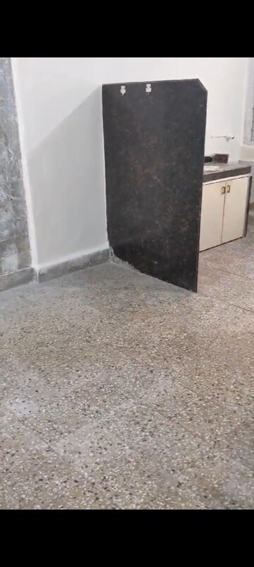 Parking in 1 BHK Apartment at Samrat CHS Kurla East, Kurla East – for Rent
