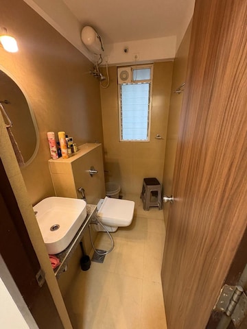Bathroom in 3 BHK Apartment at Lodha Trump Tower, Worli – for Rent