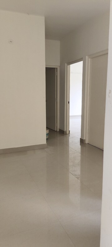 Room in 3 BHK Apartment at Pardos Okas Residency, Sushant Golf City – for Rent