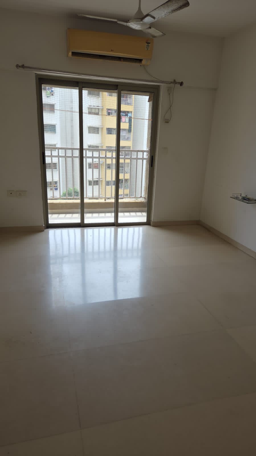 2.5 BHK + Pooja Room,Extra Room Apartment For Rent in Lodha Casa Rio