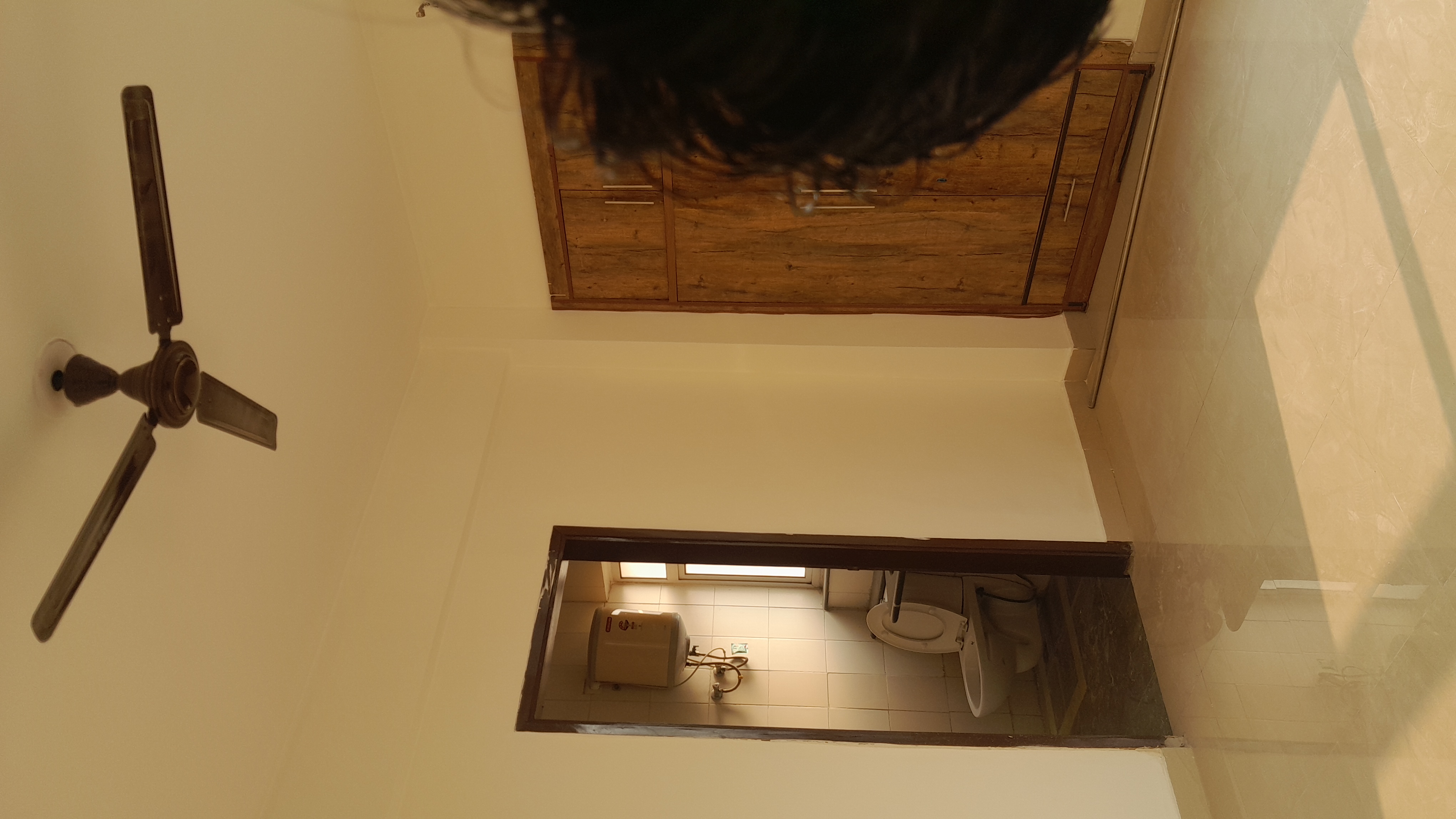 3 BHK + Pooja Room Apartment For Rent in Unitech Escape