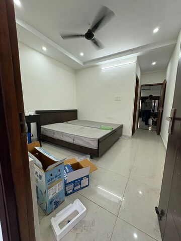 Team Area in 3 BHK Apartment at Shiva Motia Huys, Pir Machalla – for Rent