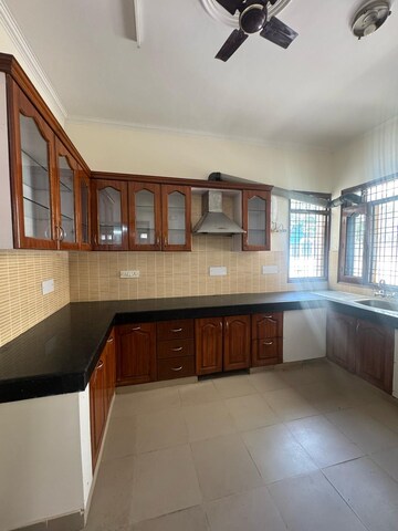 Kitchen in 3 BHK Builder Floor at Sector 45 – for Rent