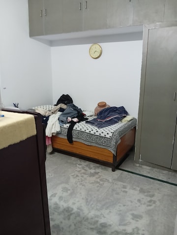 Bedroom in 3 BHK Apartment at RWA Qutab Enclave, Katwaria Sarai – for Rent