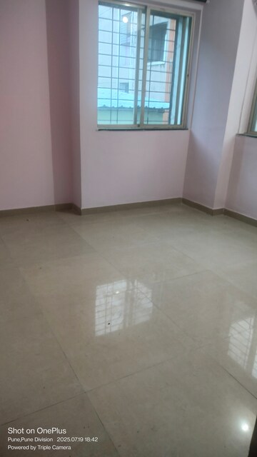 Room in 1 BHK Apartment at Shreeram Park Apartments, Dhanori – for Rent