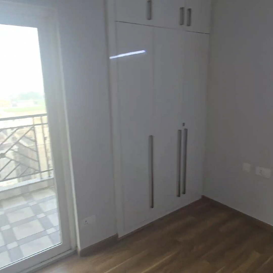 3 BHK Apartment For Rent in Central Park Flower Valley Aqua Front Towers