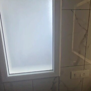 Bathroom in 3 BHK Apartment at Central Park Flower Valley Aqua Front Towers, Sohna Sector 33 – for Rent
