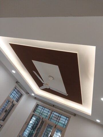 Furnished Amenities in 3 BHK Builder Floor at SS Mayfield Gardens, Sector 51 – for Rent