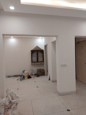 Furnished Amenities in 3 BHK Builder Floor at SS Mayfield Gardens, Sector 51 – for Rent