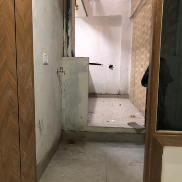 Room in 2 BHK Builder Floor at Chattarpur – for Rent
